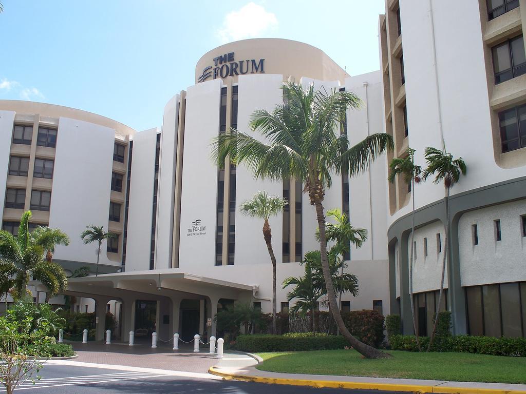 Forum Pompano Beach Exteriör bild